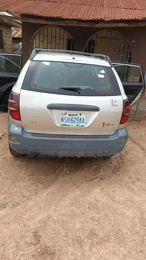Pontiac Vibe Automatic 2003 Silver