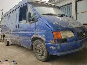 Ford Transit 2012 Blue