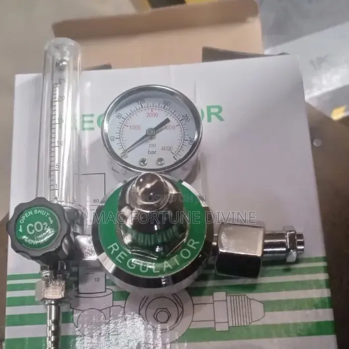 Original Techweld Co2/Argon Gauge Regulator and Flowmeter