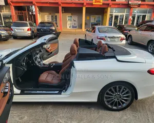Mercedes-Benz C200 2018 White