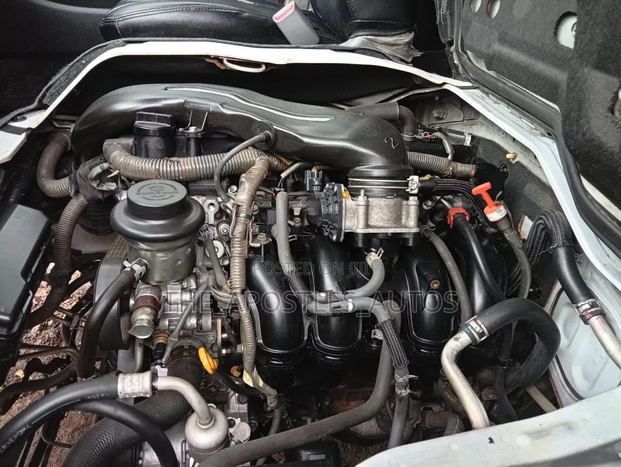 Toyota HiAce 2013 Black