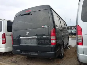 Toyota HiAce 2014 Black
