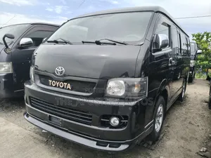 Toyota HiAce 2013 Black