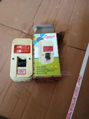 32 Amps Stanley Control Switch