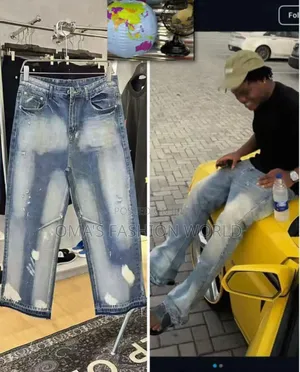 Loose Fit, Clean Drip 
Premium Baggy Jeans in Store