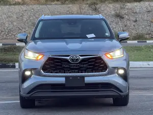 Toyota Highlander Limited 2021