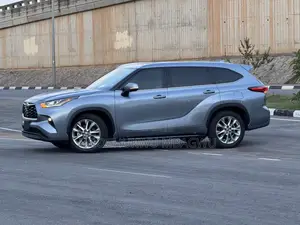 Toyota Highlander Limited 2021