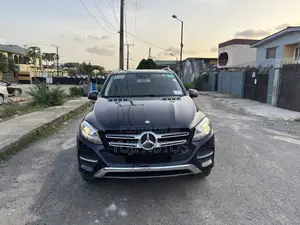 Mercedes-Benz GLE-Class 2017 Blue