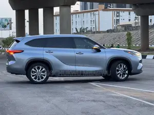 Toyota Highlander Limited 2021