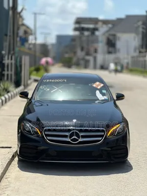 Mercedes-Benz E300 2017 Blue