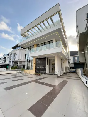 5bdrm Duplex in Ikota for sale