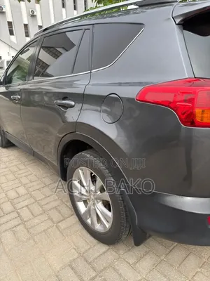 Toyota RAV4 Limited 4dr SUV AWD (2.5L 4cyl 6A) 2015 Gray