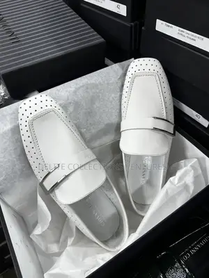 Giovanni Conti Flat Shoes and Sneakers