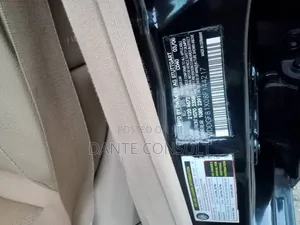 Mercedes-Benz C300 Luxury Sedan AWD (3.0L 6cyl 7A) 2009 Black
