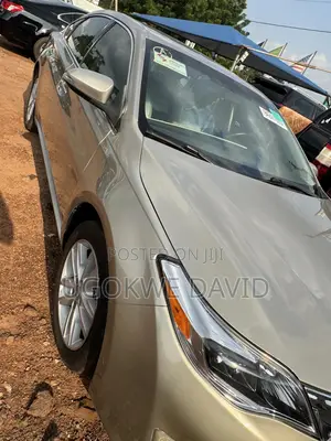 Toyota Avalon 2013 Gold