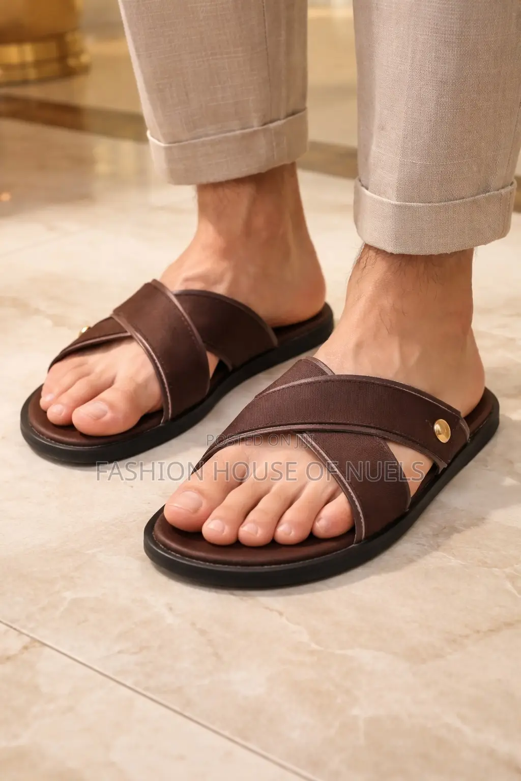 Smart Cross-Strap Men’S Slides – Clean Classy