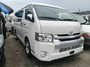 Toyota HiAce 2014 White
