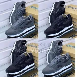 Reebok Sneakers