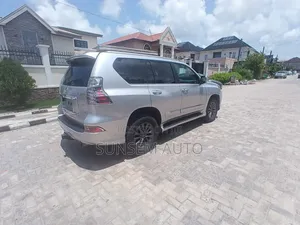 Lexus GX 460 Base 2015 Silver