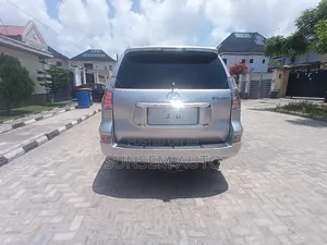 Lexus GX 460 Base 2015 Silver