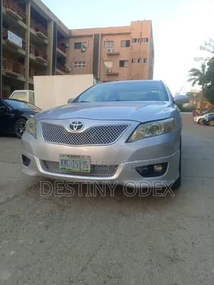 Toyota Camry SE V6 4dr Sedan (3.5L 6cyl 6AM) 2010 Silver