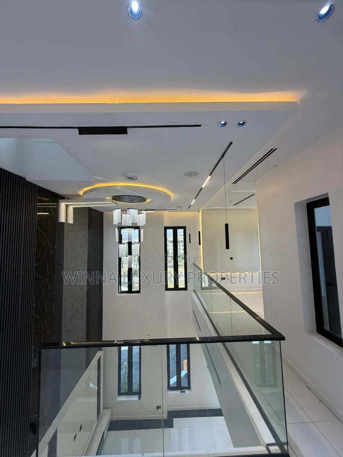 5bdrm Mansion in Guzape for sale
