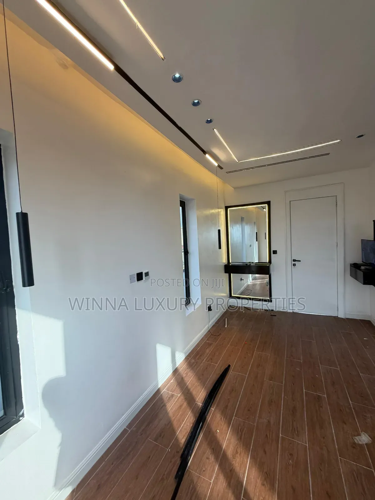 5bdrm Mansion in Guzape for sale