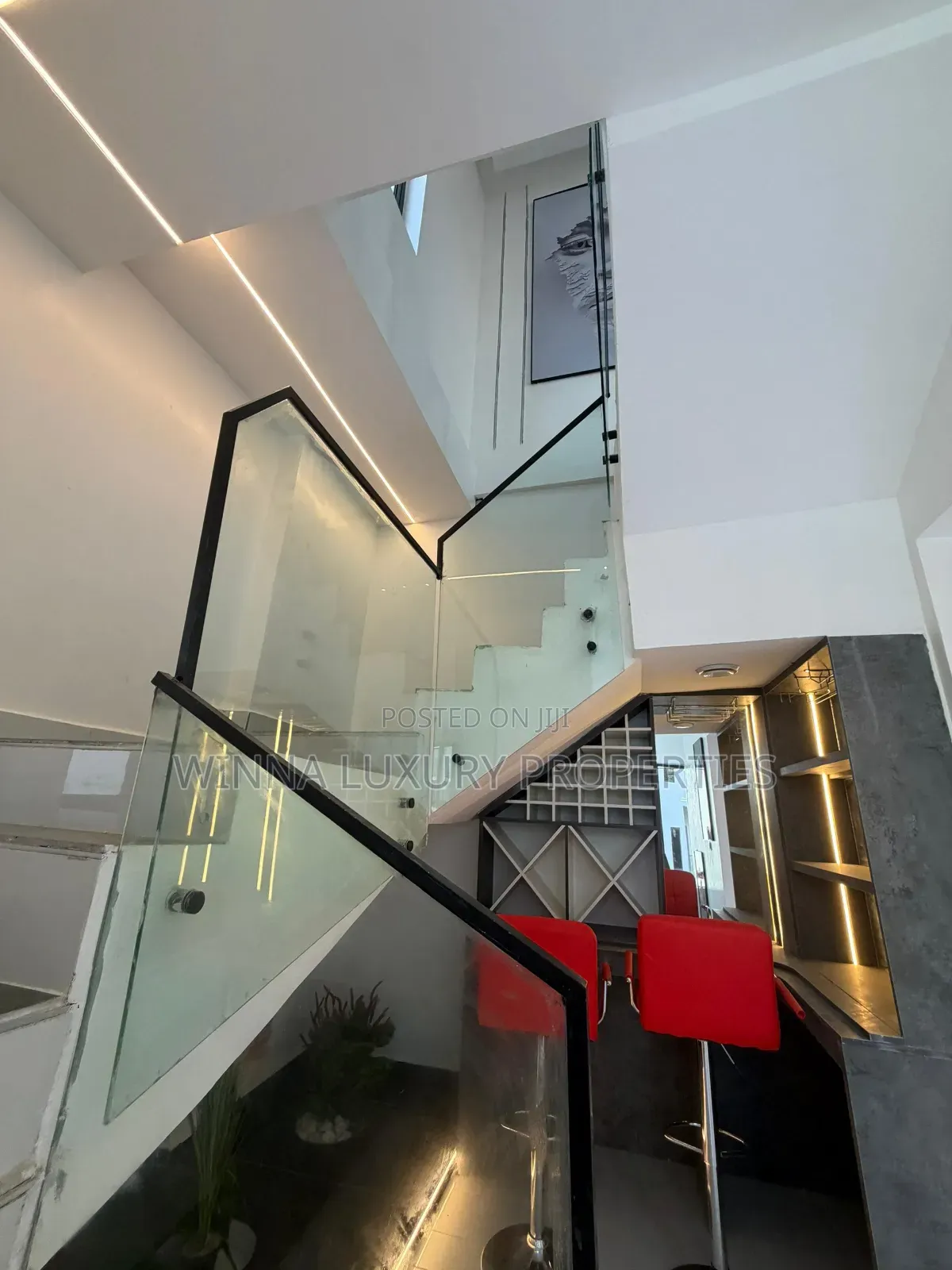 5bdrm Mansion in Guzape for sale