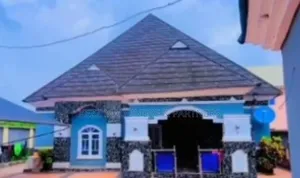 5bdrm Bungalow in Umuogida , Naze,  for sale