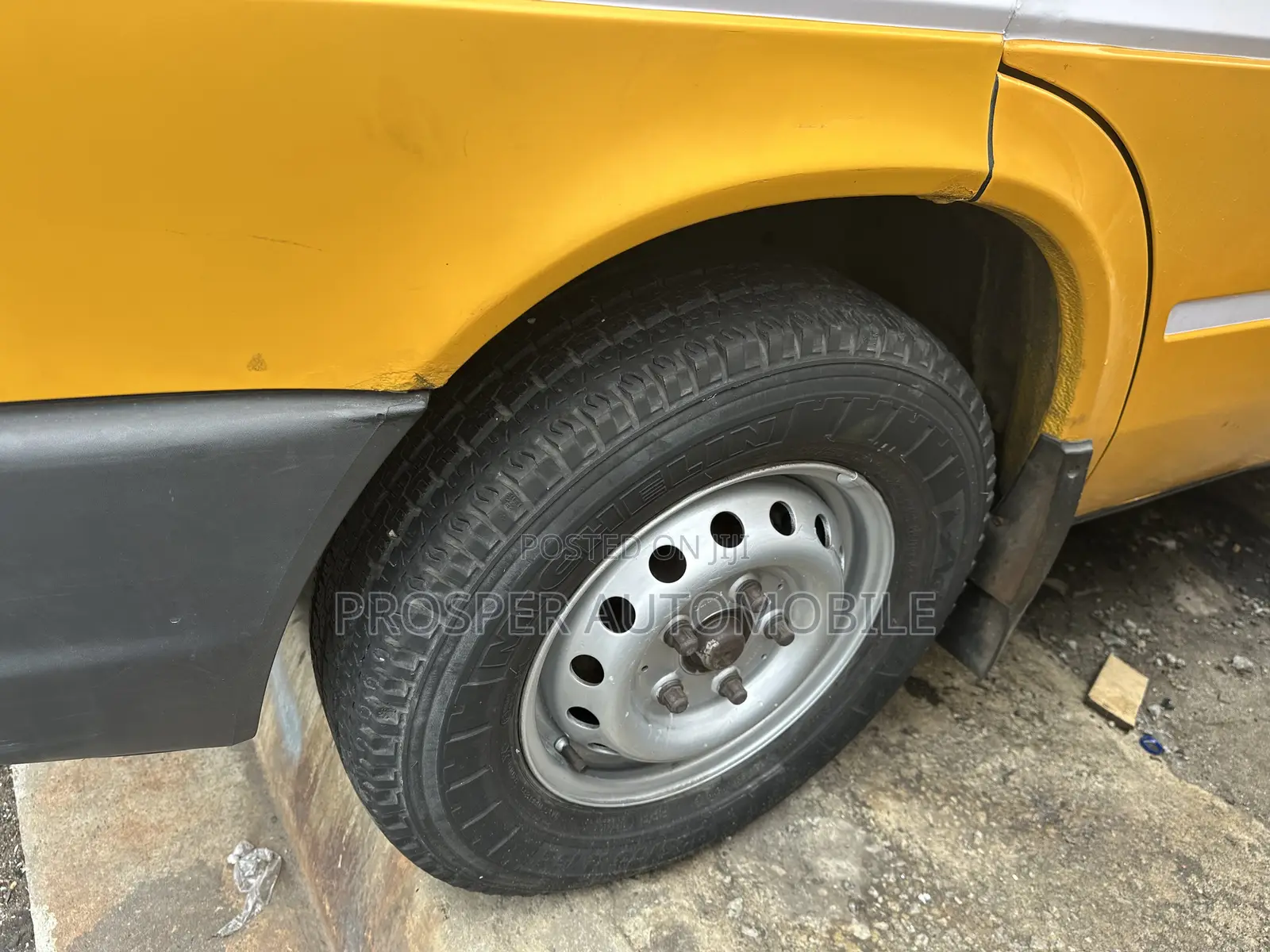 Volkswagen LT 2006 Yellow