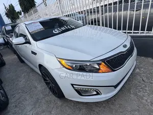 Kia K5 2015 White