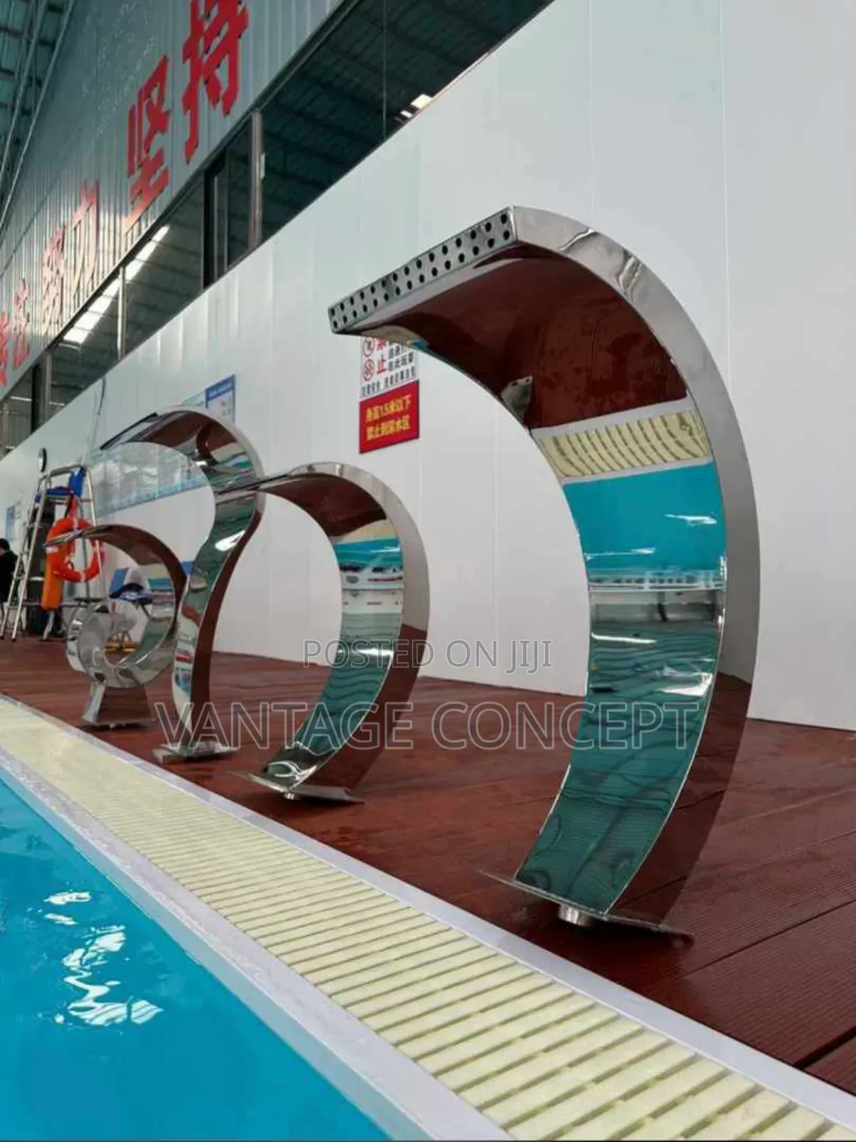 3 Feetswimming Pool Waterfall Curve