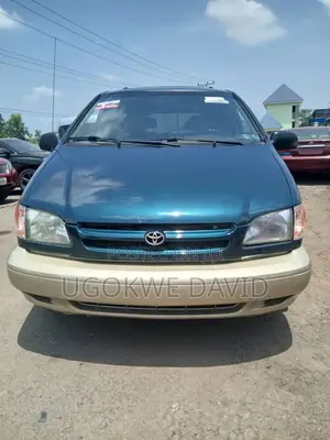 Toyota Sienna 2005 Blue