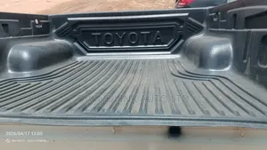 Bucket for Toyota Hilux