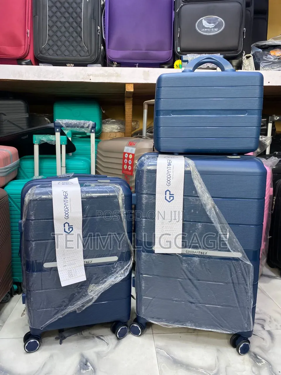 Medium and Small Sizes With Kit Luggage Boxes