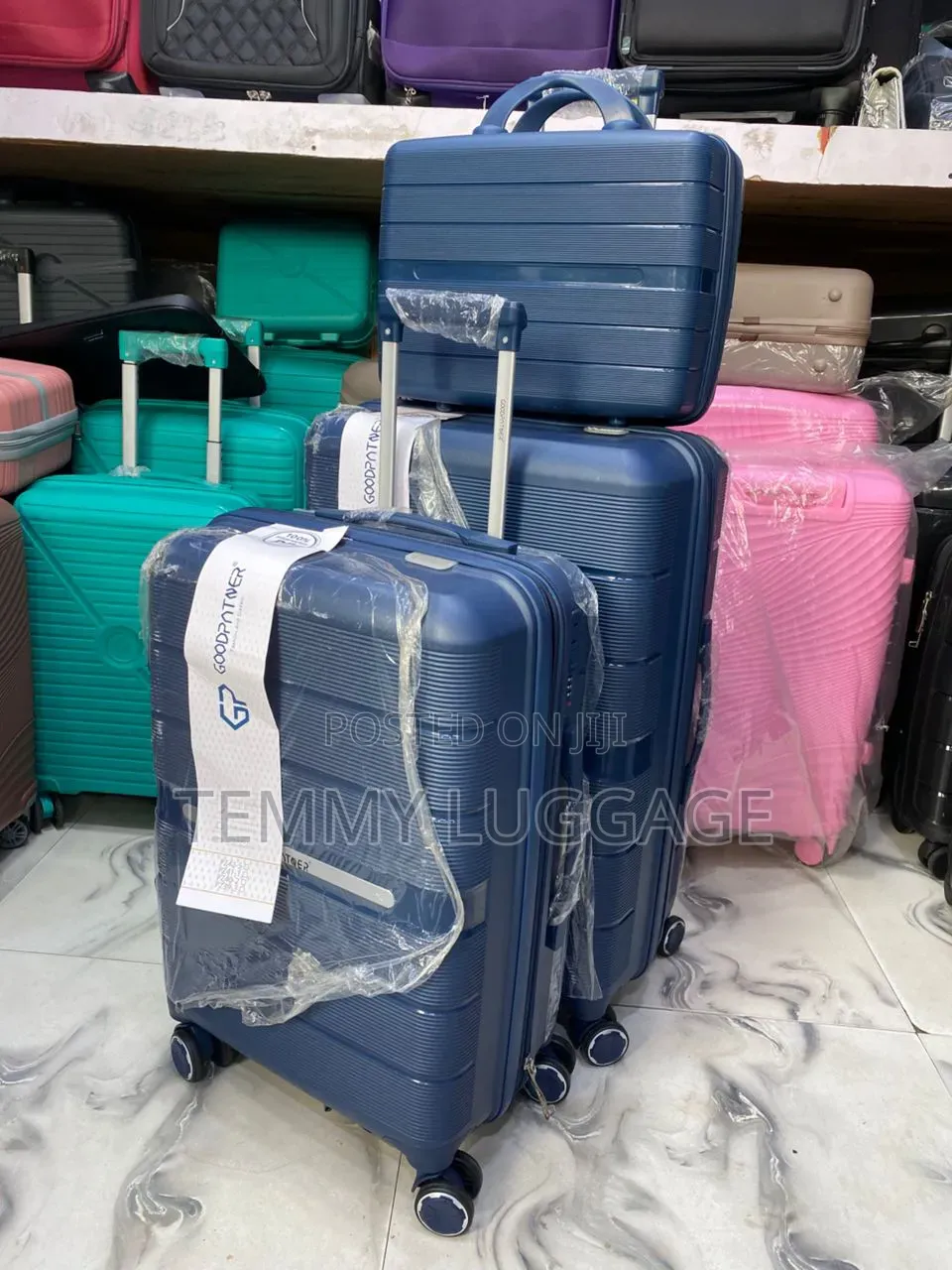 Medium and Small Sizes With Kit Luggage Boxes