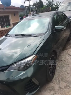 Toyota Corolla 2015 Green