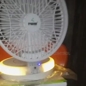 Iwin 8"Foldable Charging Table Fan