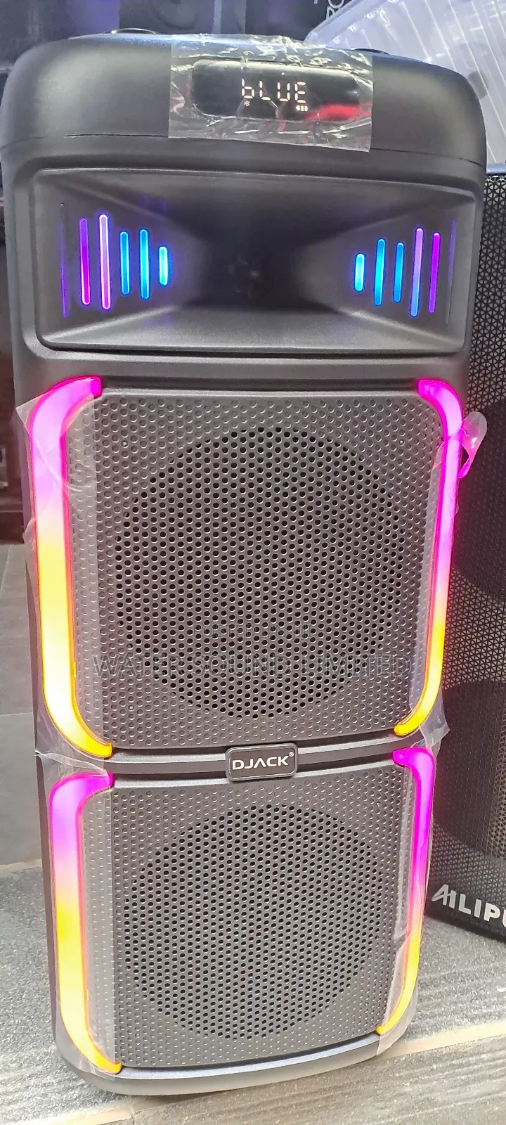 Djack Portable Bluetooth Karaoke Microphone