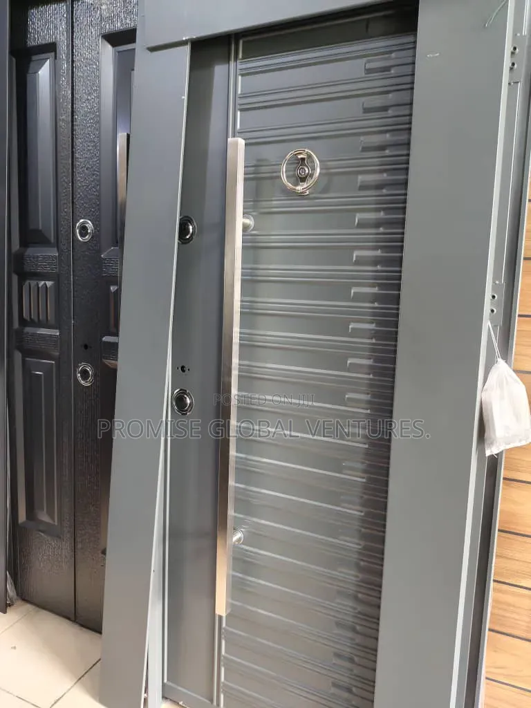 9" Adjustable Cast Door