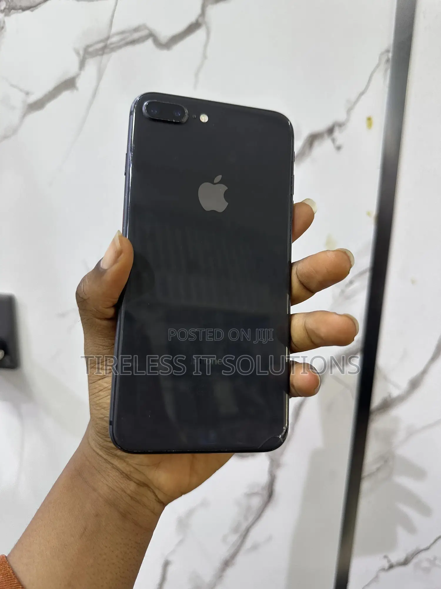 Apple iPhone 8 Plus 64 GB Black