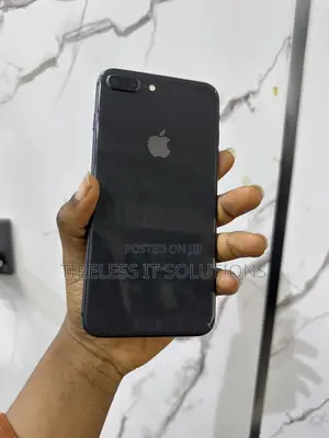 Apple iPhone 8 Plus 64 GB Black