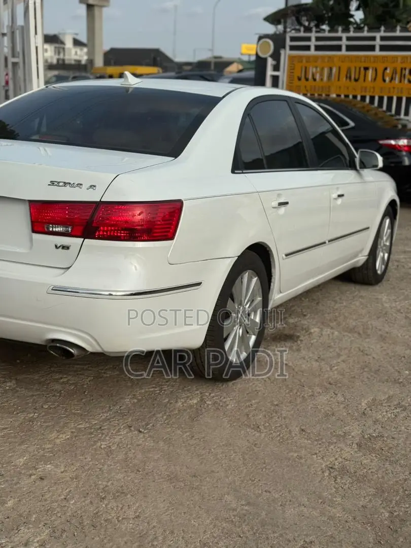 Hyundai Sonata 2008 White