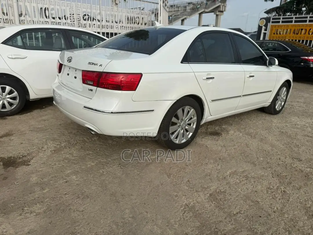 Hyundai Sonata 2008 White