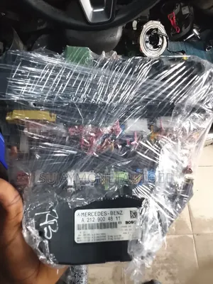Mercedes-Benz Front Fuse Box 212/204