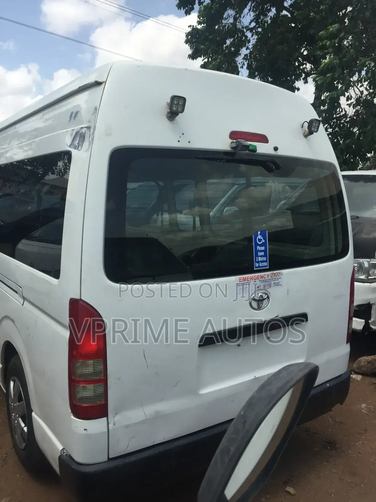 Toyota Voxy 2008 White