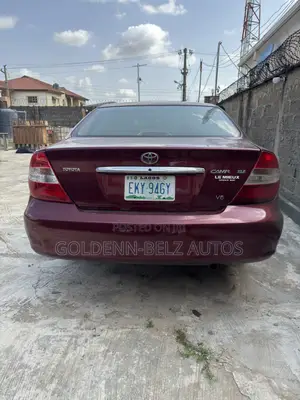 Toyota Camry XLE V6 4dr Sedan (3.0L 6cyl 5A) 2004 Burgundy