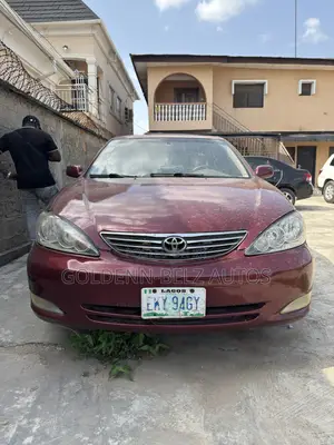 Toyota Camry XLE V6 4dr Sedan (3.0L 6cyl 5A) 2004 Burgundy