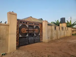 5bdrm House in Odudu, Akure for sale