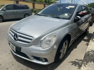 Mercedes-Benz R-Class R 350 4MATIC AWD 2010 Gold